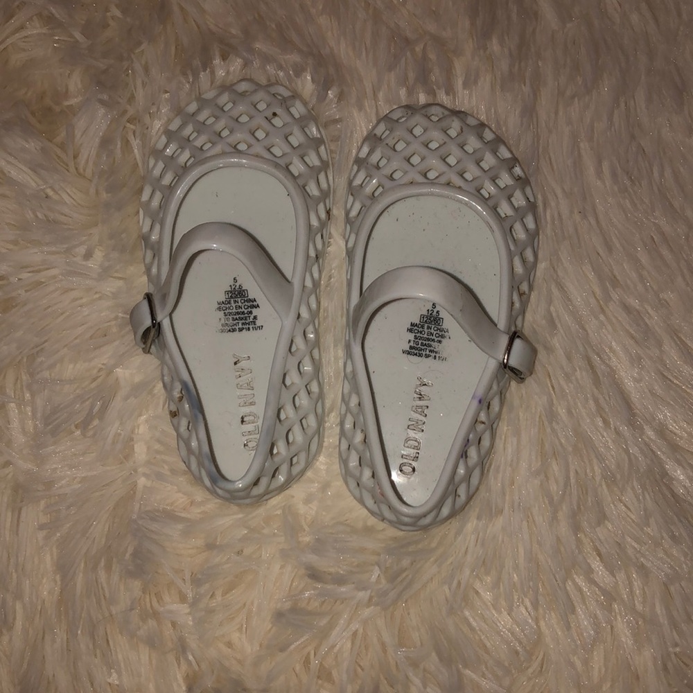 Old Navy White Jellies